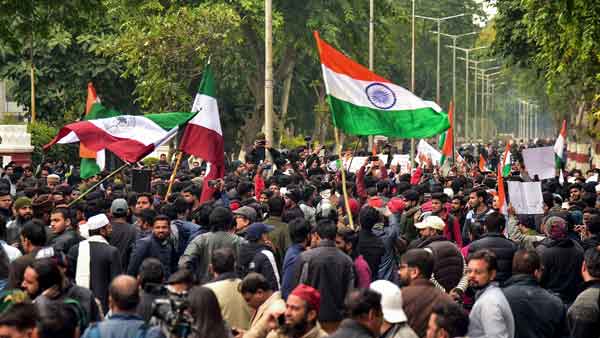 Hundreds of AMU students students block highway, demand release of arrested student Hundreds of AMU students students block highway, demand release of arrested student