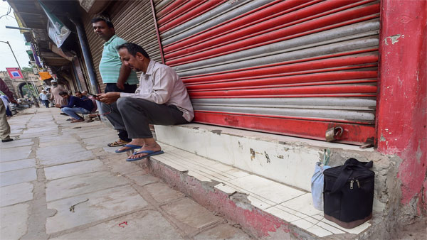 Strike evokes little response in Uttarakhand Strike evokes little response in Uttarakhand