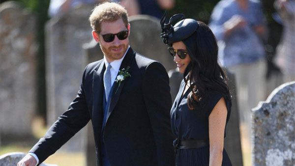 Harry expresses 'great sadness' at royal split Harry expresses 'great sadness' at royal split