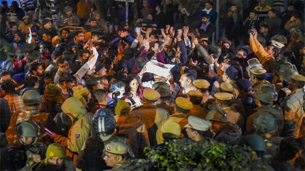 JNUSU president Aishe Ghosh speaks to Media personnel