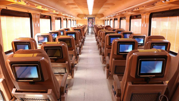 736 passengers