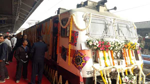 Tejas Express to fast-track relations between Gujarat, Maharashtra: Six days a week