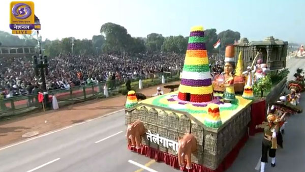 Telangana Tableaux depicts Bathukamma - Floral Festival of the State