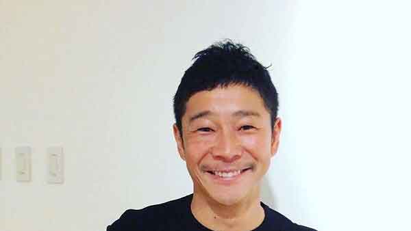 Japanese billionaire who wanted girlfriend to fly to the Moon cancels hunt Japanese billionaire who wanted girlfriend to fly to the Moon cancels hunt
