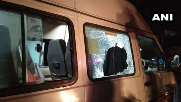 Kanhaiya Kumars convoy attacked again in Bihar; 2 injured Kanhaiya Kumars convoy attacked again in Bihar; 2 injured
