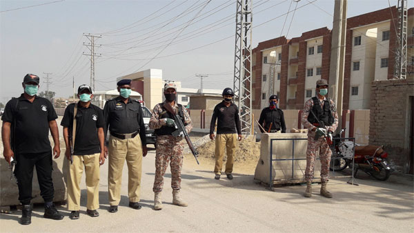 6 Pak officials suspended for selfie with COVID19-infected colleague 6 Pak officials suspended for selfie with COVID19-infected colleague