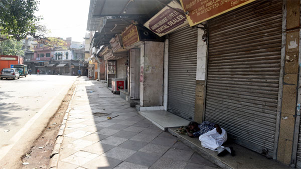 India readies for lockdown as death toll rises to 7 India readies for lockdown as death toll rises to 7