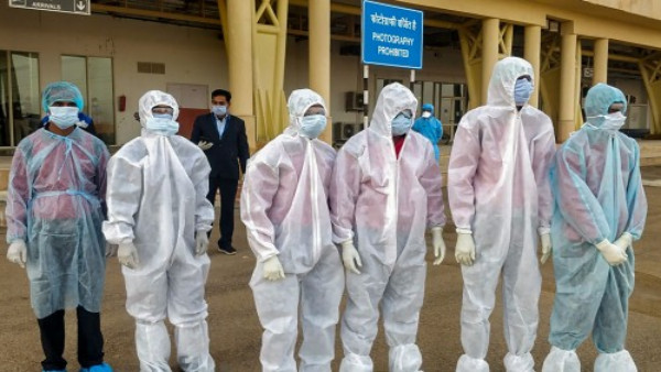 Coronavirus LIVE: Only grocery stores to remain open in Maha malls, other shops closed till March 31