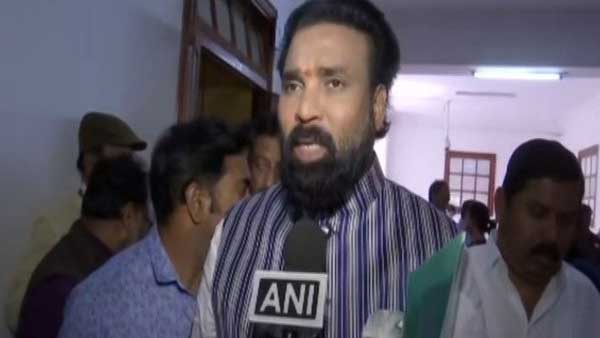 Karnataka Health Minister calls emergency meeting of officials after positive case in Telangana Karnataka Health Minister calls emergency meeting of officials after positive case in Telangana