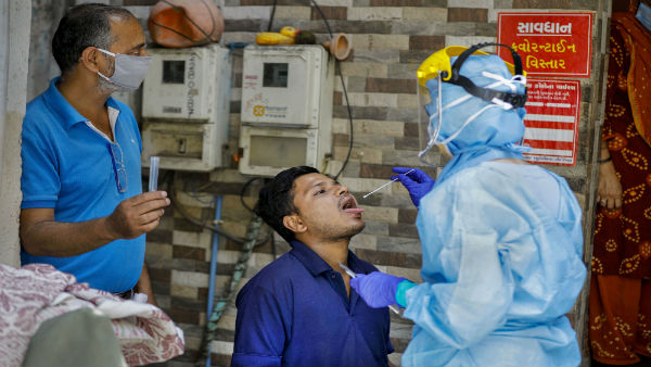 Health ministry announces insurance cover for medical workers fighting COVID-19 Health ministry announces insurance cover for medical workers fighting COVID-19