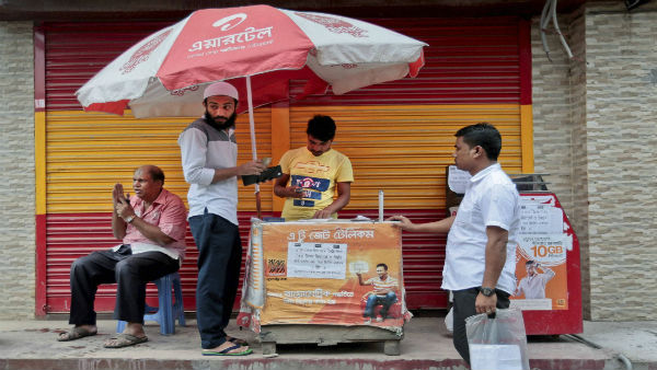 MHA clarifies pre-paid mobile recharge utilities, food processing units exempt from lockdown MHA clarifies pre-paid mobile recharge utilities, food processing units exempt from lockdown