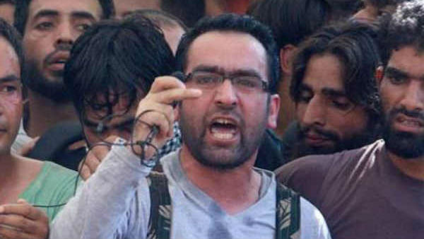 Top Hizbul terrorist’s body disposed off quietly Top Hizbul terrorist’s body disposed off quietly