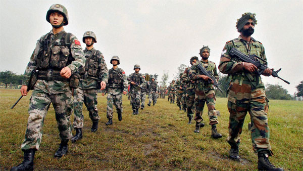 Viral video showing clashes between Indian and Chinese troops is FAKE Viral video showing clashes between Indian and Chinese troops is FAKE