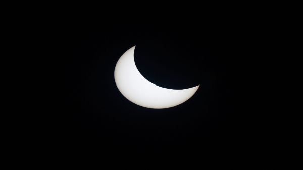 Partial solar eclipse in Delhi