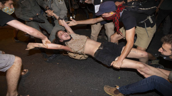 Anti-Netanyahu protests in Israel appear to gain steam Anti-Netanyahu protests in Israel appear to gain steam