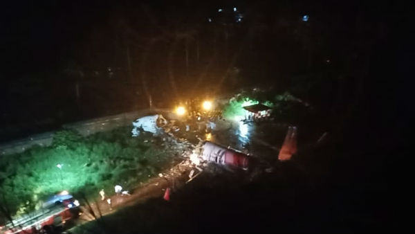 Air India plane crash lands at 7.45