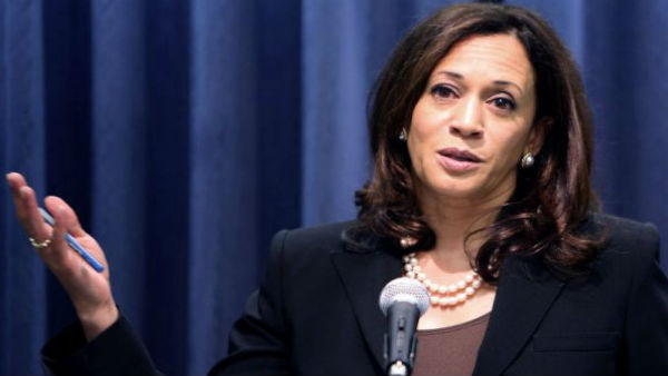 When Kamala Harris asked aunt in India to break coconuts for her good luck at Hindu temple When Kamala Harris asked aunt in India to break coconuts for her good luck at Hindu temple