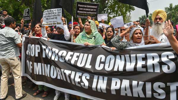 As persecution of Sikhs rise, New Delhi conveys strong message to Islamabad As persecution of Sikhs rise, New Delhi conveys strong message to Islamabad