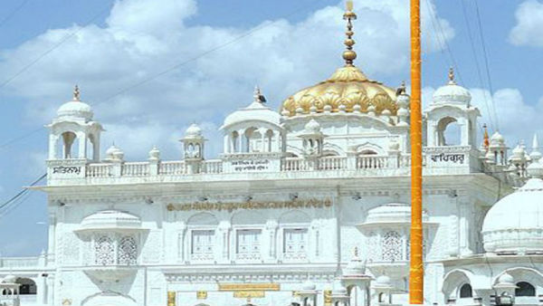 Conscious decision not to allow religious events amid COVID-19, Maha to SC on plea by gurudwara Conscious decision not to allow religious events amid COVID-19, Maha to SC on plea by gurudwara