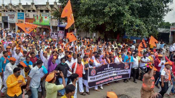 SC strikes down order upholding reservation for Marathas in jobs, education SC strikes down order upholding reservation for Marathas in jobs, education