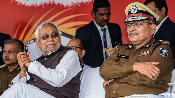 Nitish Kumar and Former Bihar DGP Gupteshwar Pandey Nitish Kumar and Former Bihar DGP Gupteshwar Pandey