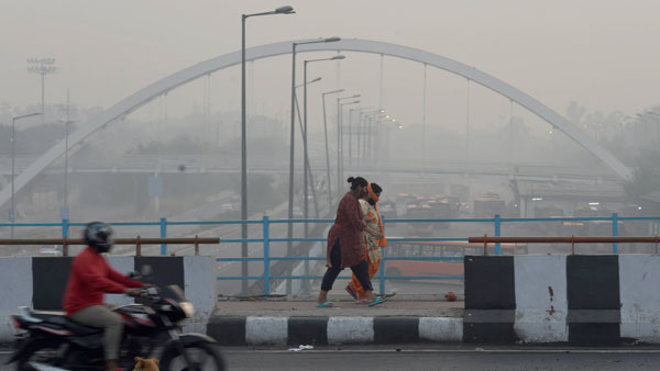 Coldest Nov morning in 17 years: Delhi froze at 6.3 degrees today Coldest Nov morning in 17 years: Delhi froze at 6.3 degrees today