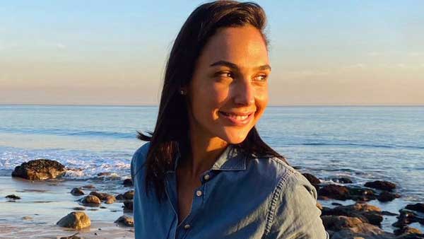 Gal Gadot replies to Hrithik after he says he watched Wonder Woman 1984 Gal Gadot replies to Hrithik after he says he watched Wonder Woman 1984