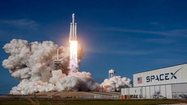Bone cancer survivor to join billionaire on SpaceX flight Bone cancer survivor to join billionaire on SpaceX flight