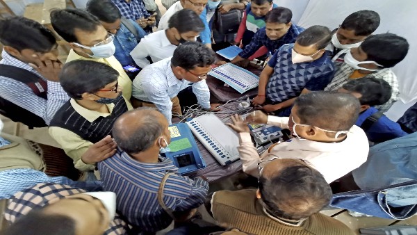 Eight-phase West Bengal polls keeping in mind festivals, deployment of forces: Officials Eight-phase West Bengal polls keeping in mind festivals, deployment of forces: Officials