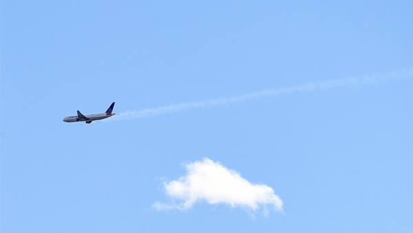United ordered to inspect Boeing 777s after emergency United ordered to inspect Boeing 777s after emergency