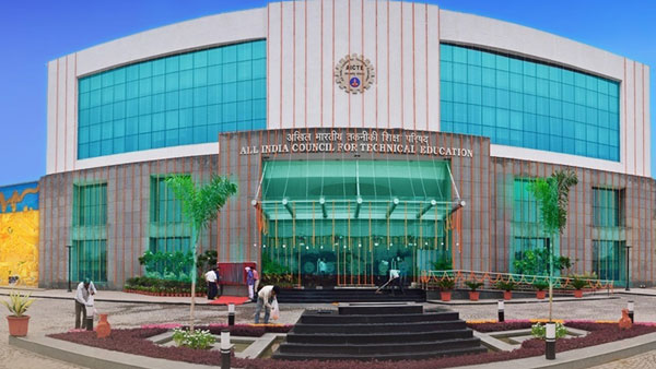 AICTE says physics, chemistry, maths to continue to be important subjects for engineering courses AICTE says physics, chemistry, maths to continue to be important subjects for engineering courses