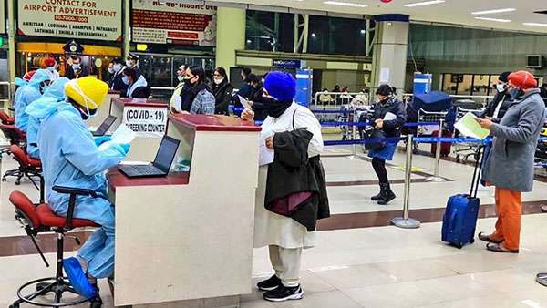 Maharashtra, Kerala, Punjab, Karnataka, Gujarat, TN continue to report a spike in daily new cases Maharashtra, Kerala, Punjab, Karnataka, Gujarat, TN continue to report a spike in daily new cases