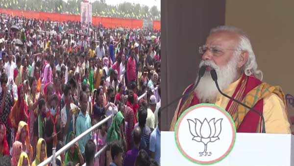 Please check on him: PM Modi to PMO team after BJP worker collapses due to dehydration Please check on him: PM Modi to PMO team after BJP worker collapses due to dehydration