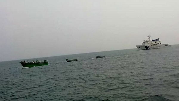 Tamil Nadu fishing boat Mercedes rescued by Coast Guard Tamil Nadu fishing boat Mercedes rescued by Coast Guard
