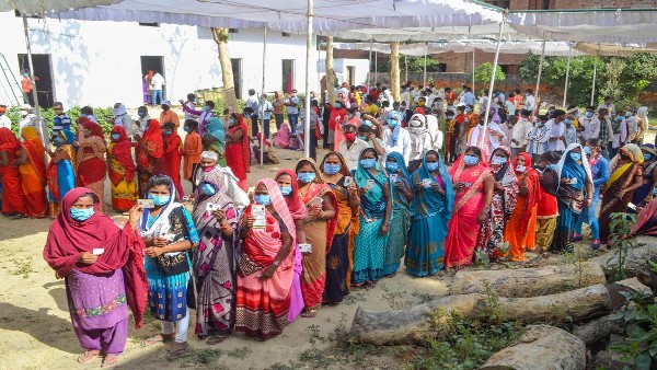 UP panchayat poll 2021: Wrong candidates declared winners, additional returning officer booked UP panchayat poll 2021: Wrong candidates declared winners, additional returning officer booked