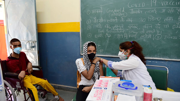 Change in national vaccination policy not due to SC observations: Sources Change in national vaccination policy not due to SC observations: Sources