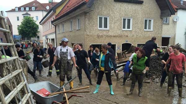 Solidarity after the floods Solidarity after the floods