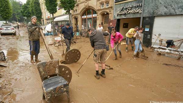 Solidarity after the floods Solidarity after the floods