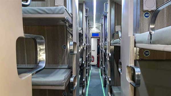 Modular design of seats and berth with Individual reading lights Modular design of seats and berth with Individual reading lights