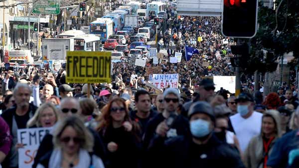 COVID: Sydney anti-lockdown rally turns violent COVID: Sydney anti-lockdown rally turns violent