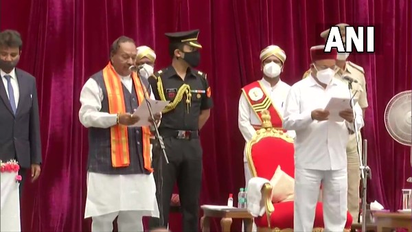 Karnataka cabinet expansion updates: Ministers of CM Bommai-led govt take oath at Raj Bhavan Karnataka cabinet expansion updates: Ministers of CM Bommai-led govt take oath at Raj Bhavan