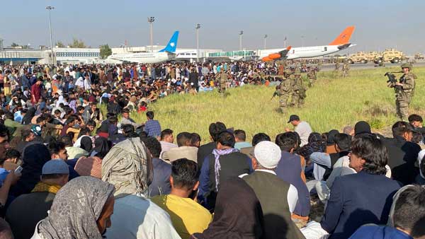 7 Afghans killed in chaos at Kabul airport 7 Afghans killed in chaos at Kabul airport