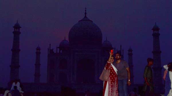 Taj Mahal to open for night viewing from Saturday Taj Mahal to open for night viewing from Saturday