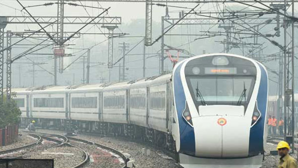 75 Vande Bharat trains to connect different parts of country in 75 weeks of Amrit Mahotsav: Modi 75 Vande Bharat trains to connect different parts of country in 75 weeks of Amrit Mahotsav: Modi