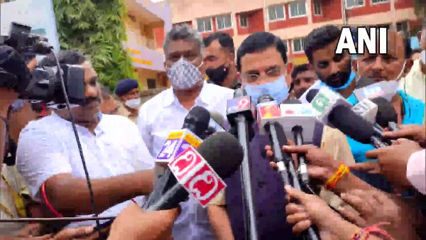 Gujarat: BJP legislators party to meet at 2.30 pm; decision on Vijay Rupani successor likely today Gujarat: BJP legislators party to meet at 2.30 pm; decision on Vijay Rupani successor likely today