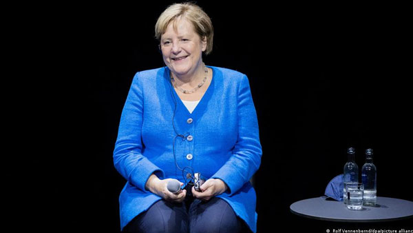 Merkel fails to show self-criticism over Russia policy Merkel fails to show self-criticism over Russia policy