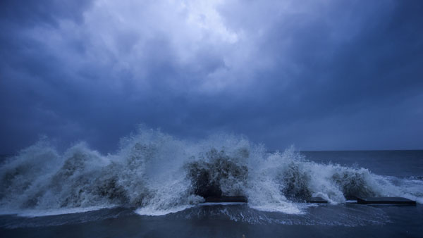 Death toll in Cyclone Shaheen now 5 as storm moves into Oman Death toll in Cyclone Shaheen now 5 as storm moves into Oman