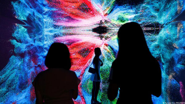 Facebook to hire 10,000 in EU for metaverse Facebook to hire 10,000 in EU for metaverse