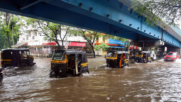 Heavy downpour creates havoc in Bengaluru, relief work is underway: CM Heavy downpour creates havoc in Bengaluru, relief work is underway: CM