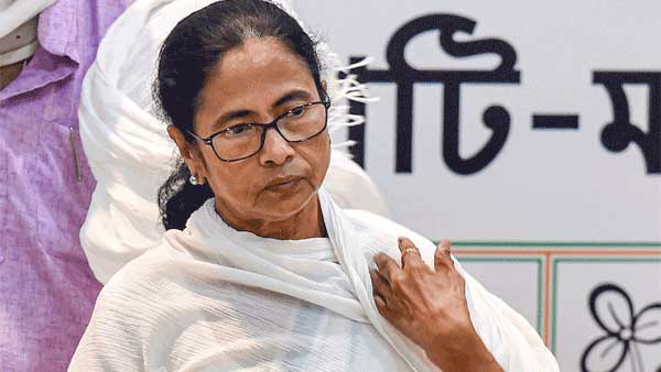 Mamata Banerjee to visit Goa next week; will meet leaders from smaller parties Mamata Banerjee to visit Goa next week; will meet leaders from smaller parties